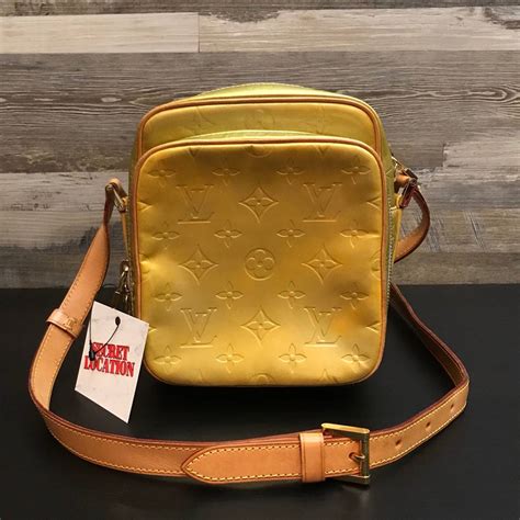 louis vuitton alma monogram vernis|louis vuitton vernis crossbody.